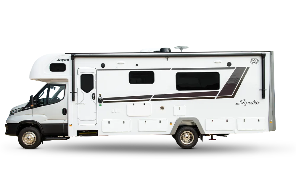 0000_Motorhome-Signature-IV.25-5-Profile-sm-1746080795