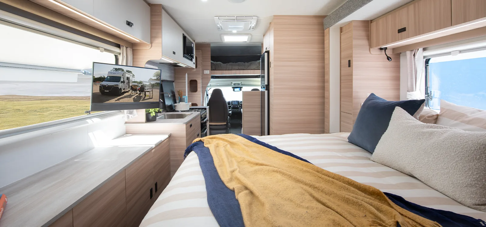 0002_Jayco-250305-164-sm-1746081868