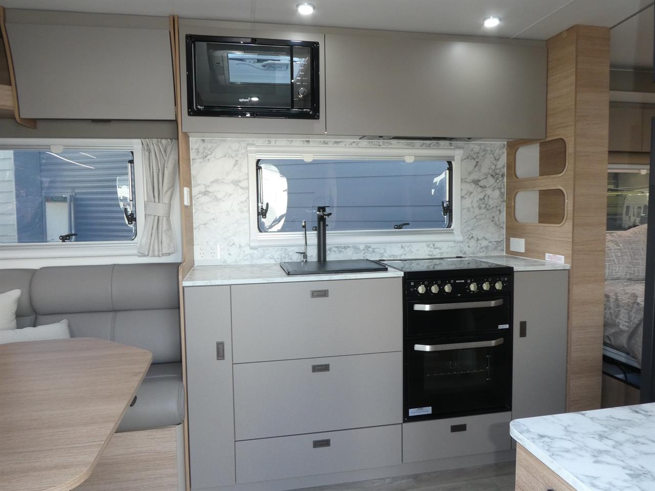 278bad57-fdd5-4f60-9ef7-8d3619682d9b-6