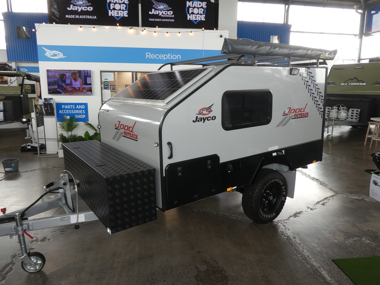 328a4f05-9d47-46da-a063-f3ae95c1b10c-1