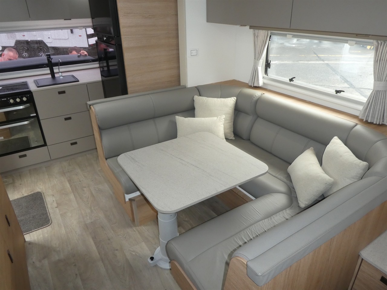 3f5155c0 92f5 4391 b765 df3b8767af24 1