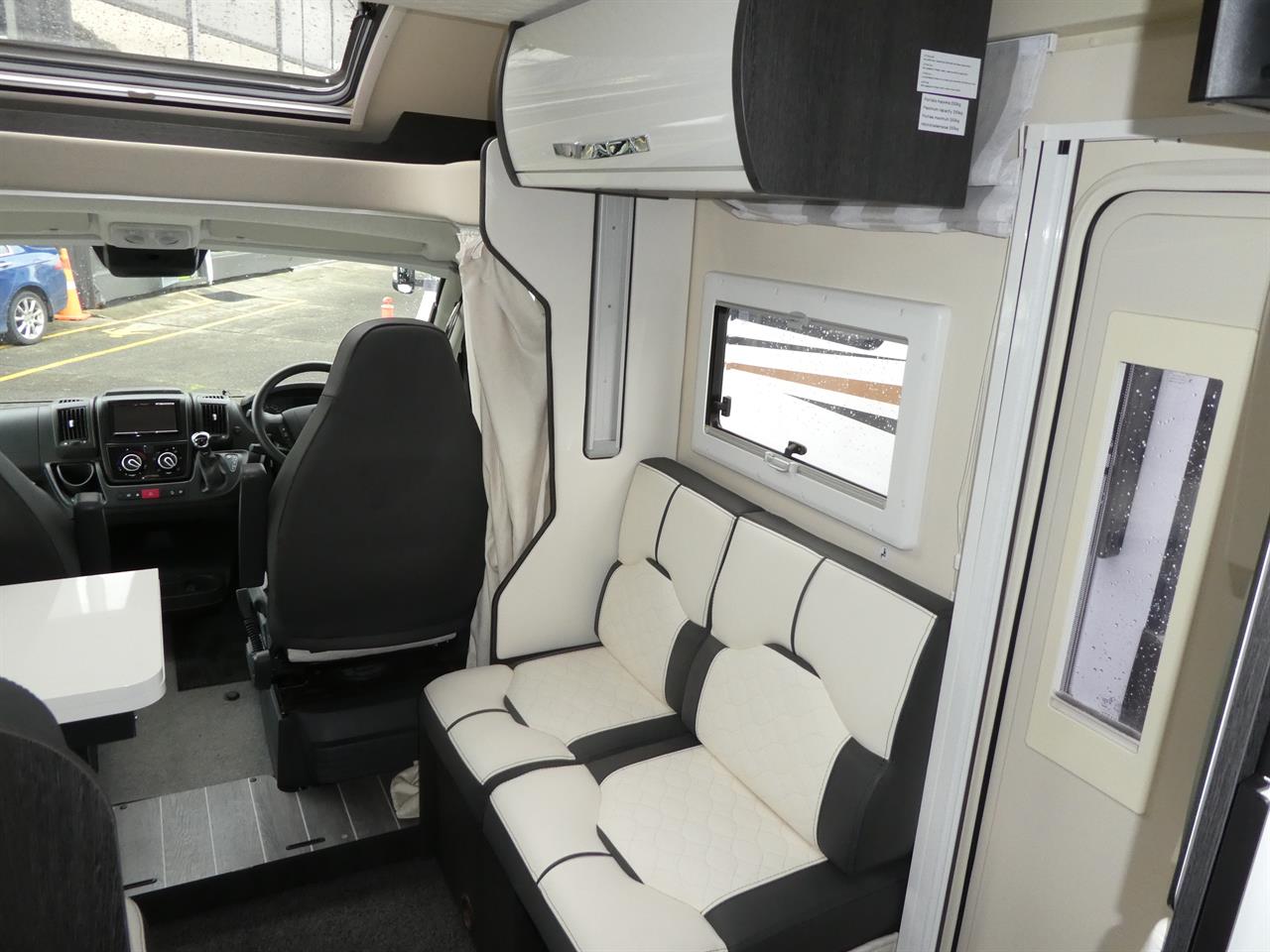 4daa8c90-9d07-4b5e-8c9e-6fae7413a69f-6