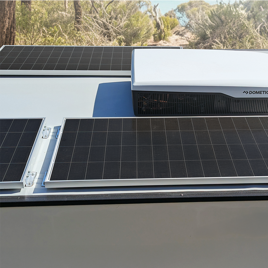 4x 260W solar panels