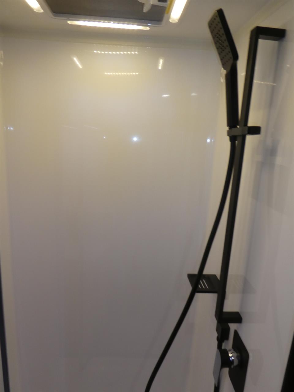 511798ea-4bc3-48e6-9866-ccfbf756cc1d-13