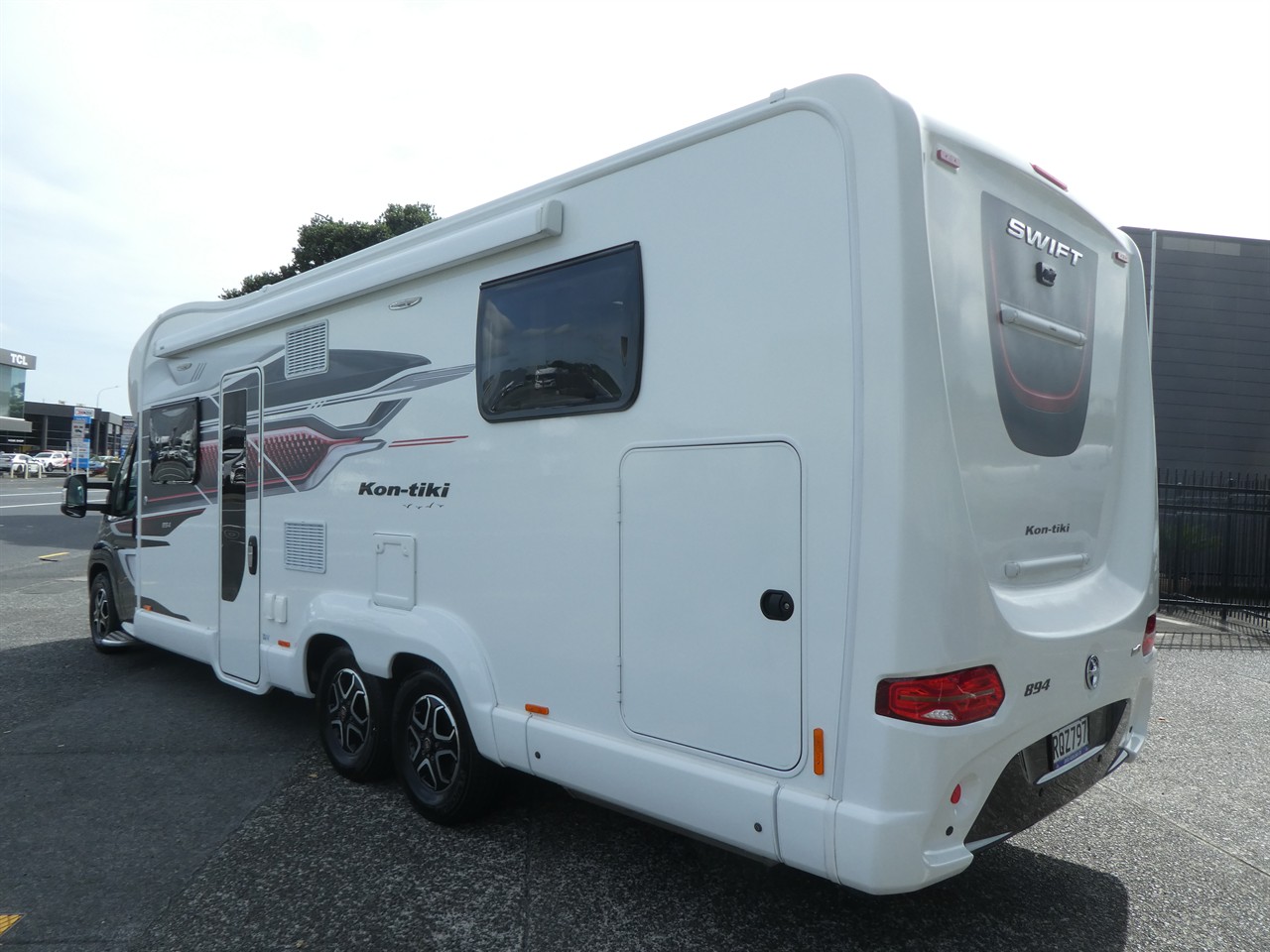 55c88997-9fd5-4cf7-b234-9769ecc1cacf-2