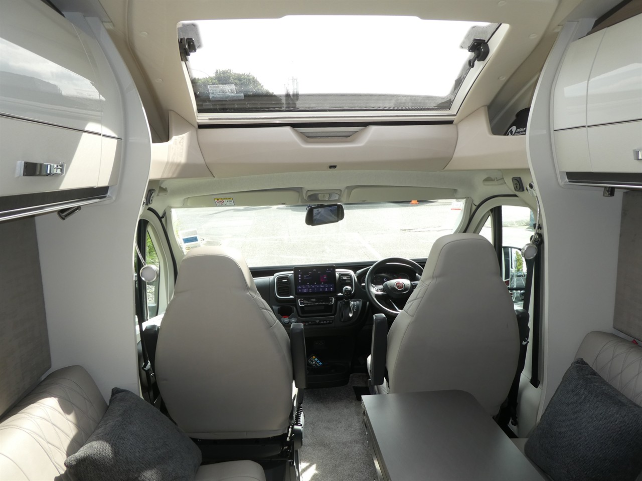 55c88997-9fd5-4cf7-b234-9769ecc1cacf-4