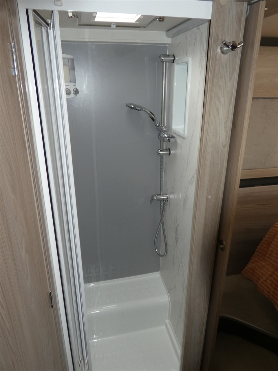 55c88997-9fd5-4cf7-b234-9769ecc1cacf-9