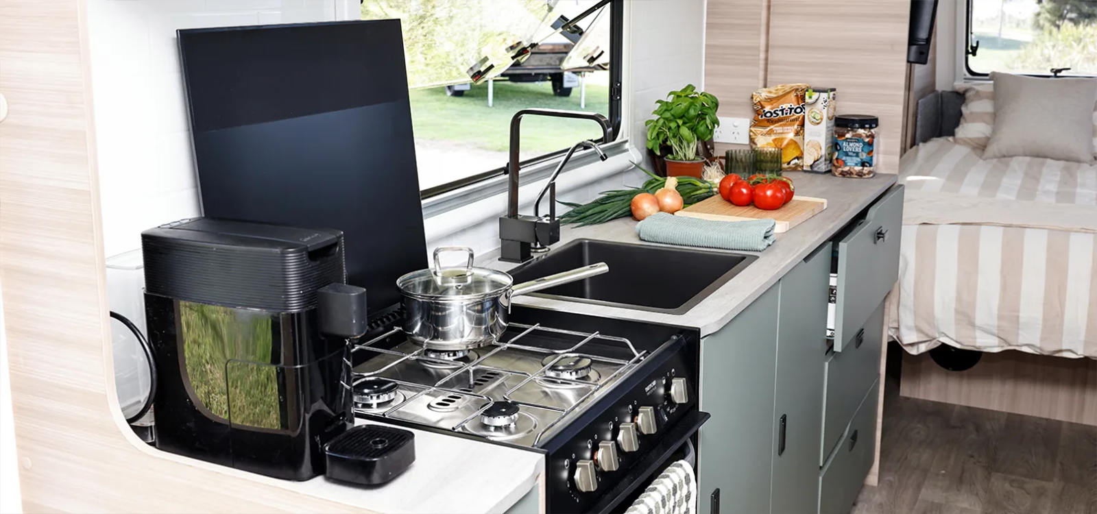 Discovery-InternalKitchen4-sm-1739750702