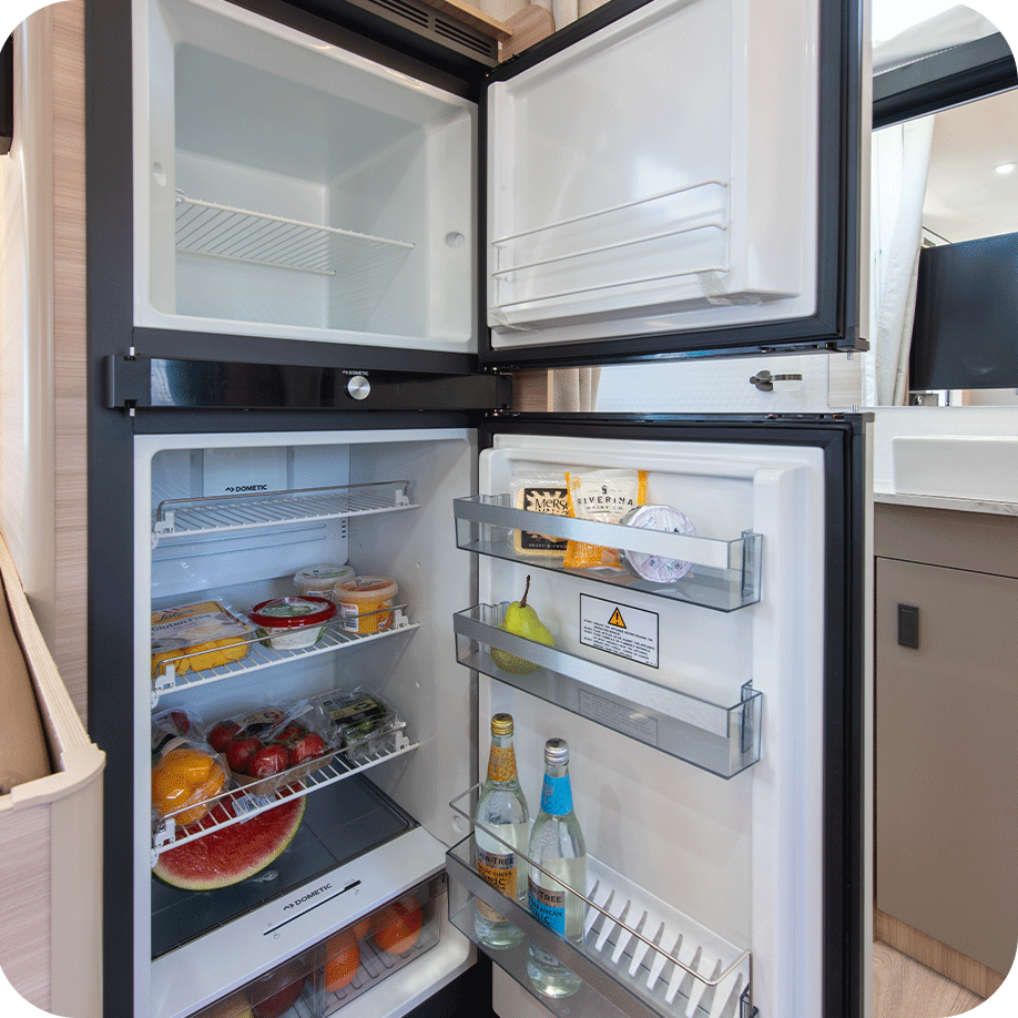 150L 12V Dual Hinge Fridge/Freezer