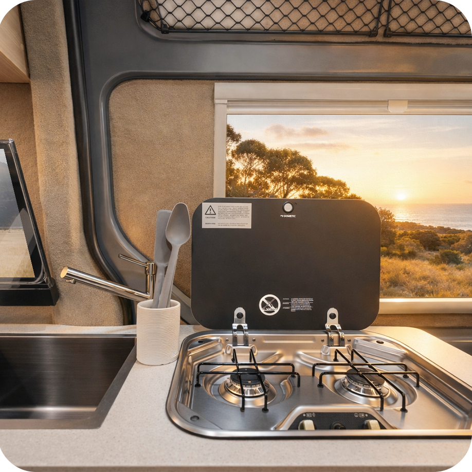 Fully equipped kitchen with 2-burner cook top