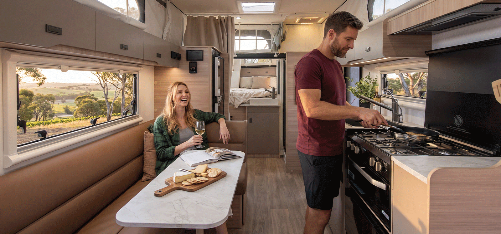 Interior-Images_0002_Jayco_17.55-8.JY_Interior_c38v-sm-1770785413