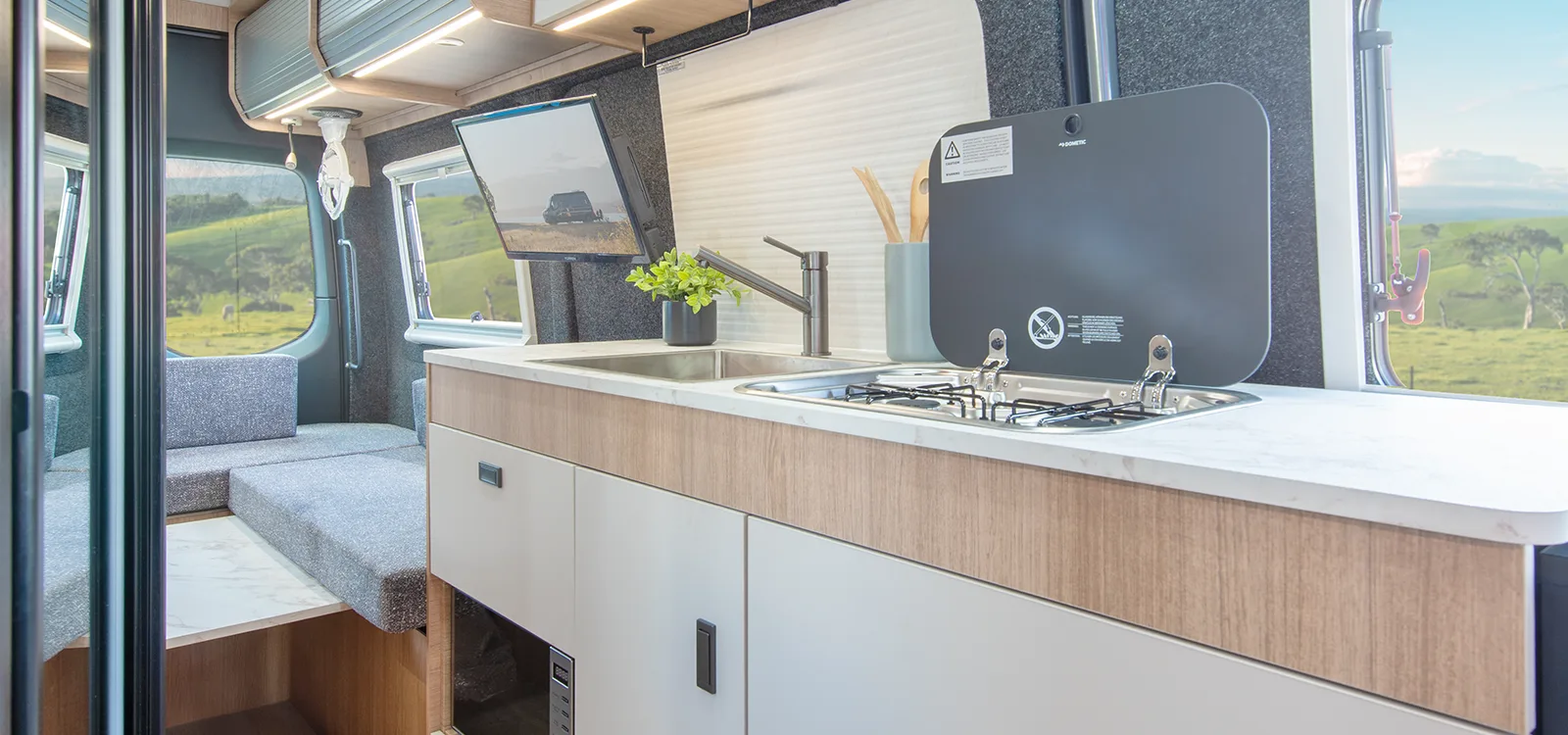 JRV-X-Internal_-_0004_Campervan-JRV-X-MS.22-2_Feature-Kitchen-sm-1750312977