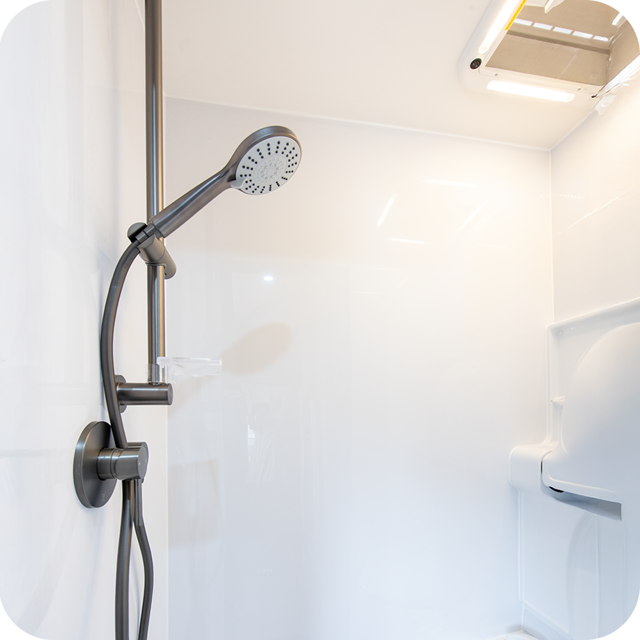 CROSSTRAK HYBRID 35 Modern design shower with exhaust fan
