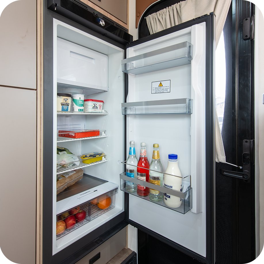 CROSSTRAK HYBRID 34 Slide out external kitchen