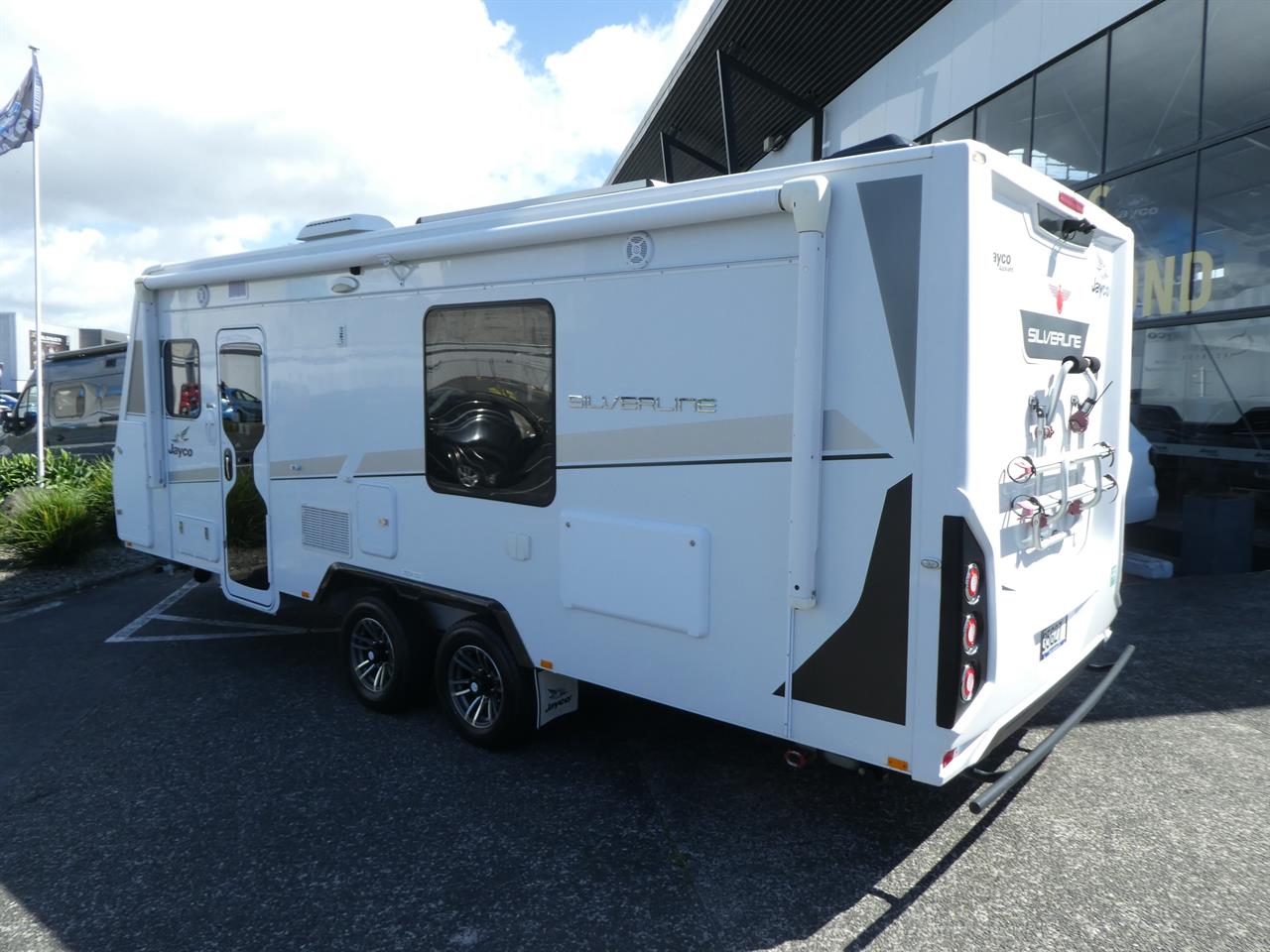 cce696a6-ff1e-446e-a9e9-06951e188e8d-2