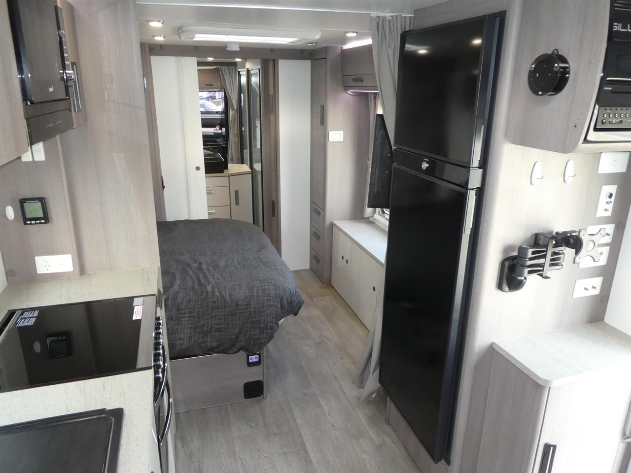 cce696a6-ff1e-446e-a9e9-06951e188e8d-9