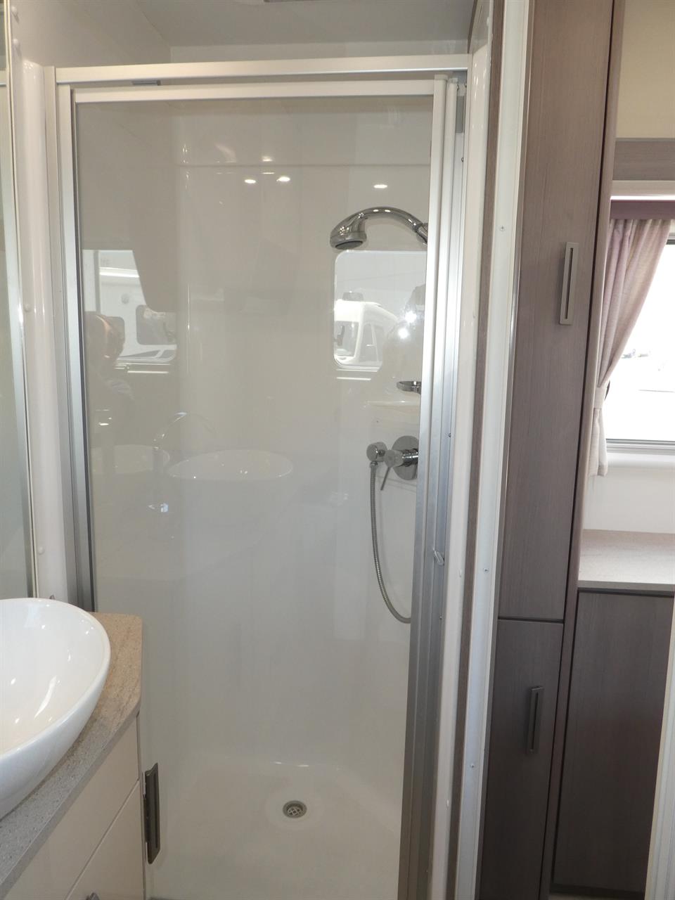 d66d9f02-6ef3-4987-b013-c23ef8fb0a19-11