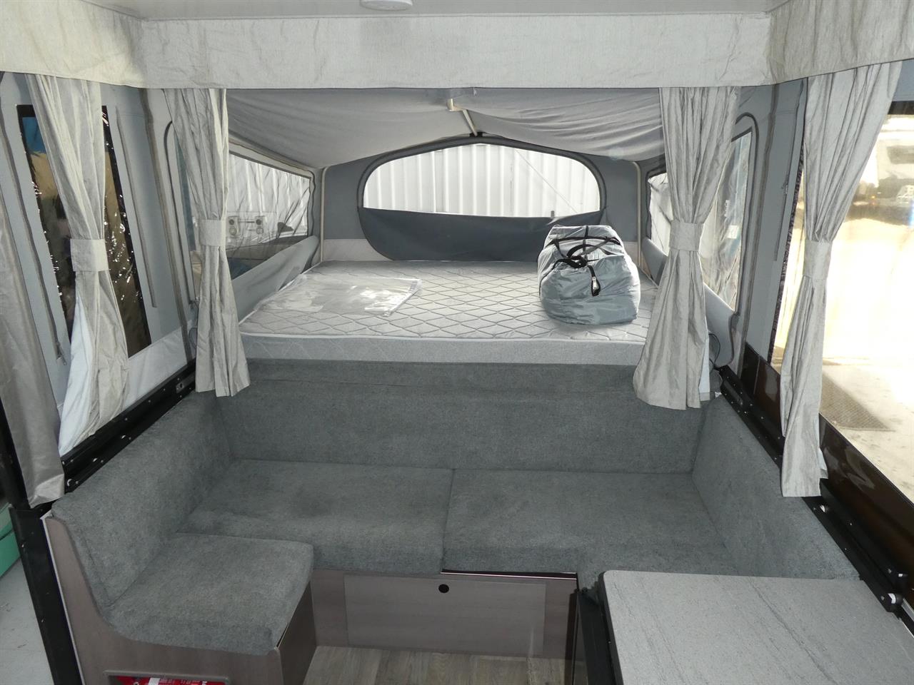 d8cb7f45-a61f-434b-88c3-879113d0005d-10