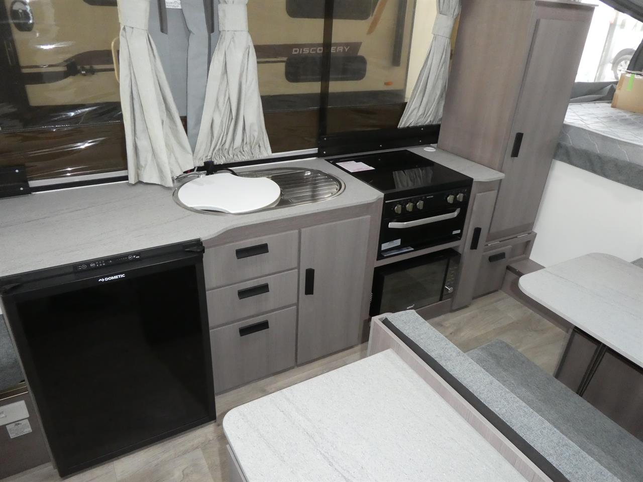 d8cb7f45-a61f-434b-88c3-879113d0005d-6